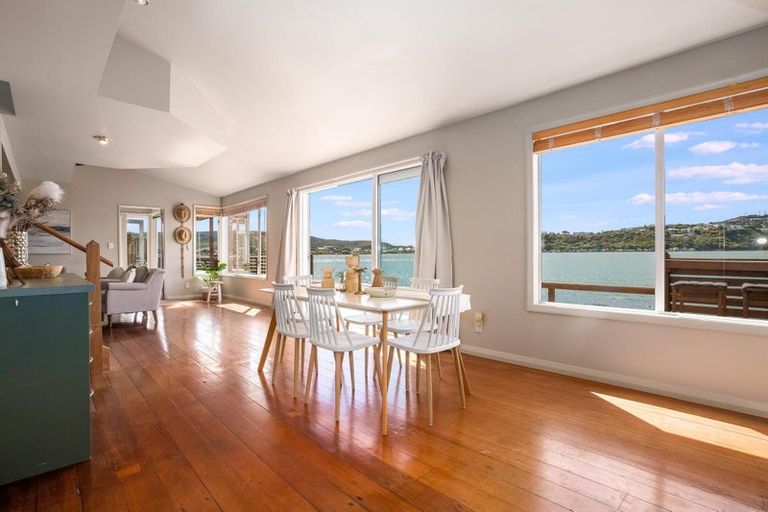 Photo of property in 14a Trevor Terrace, Paremata, Porirua, 5024