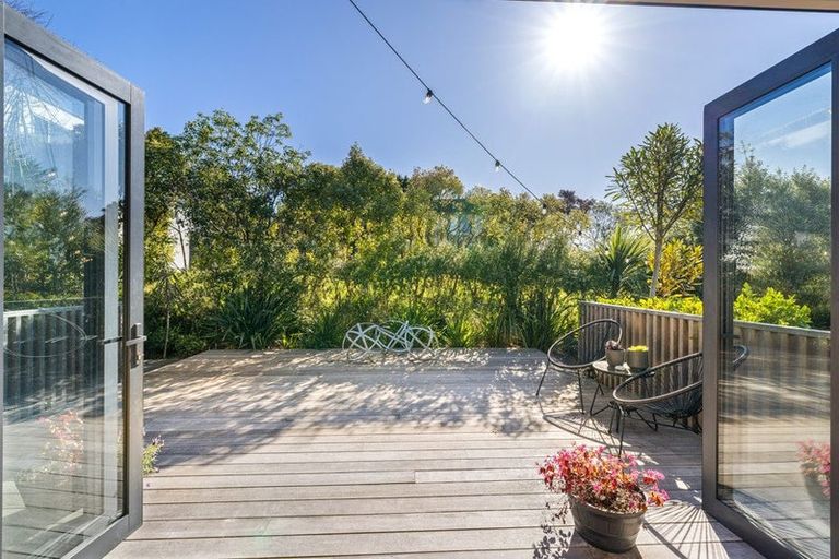 Photo of property in 110 Mount Pleasant Road, Mount Pleasant, Christchurch, 8081