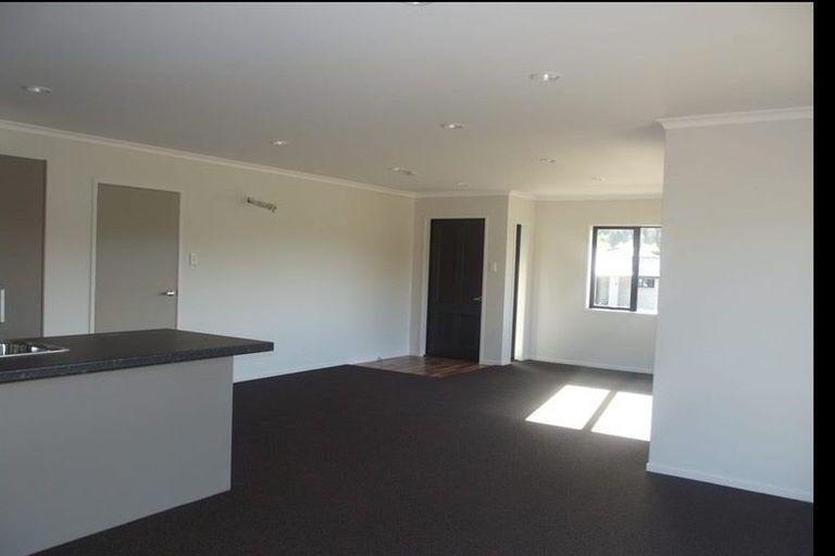 Photo of property in 18 Diamond Grove, Brown Owl, Upper Hutt, 5018