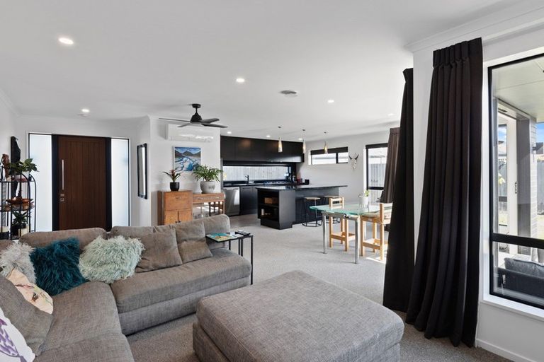 Photo of property in 11 Donne Street, Marshland, Christchurch, 8083