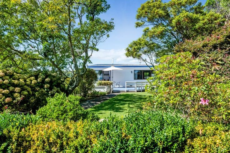 Photo of property in 10 Lawry Street, Moturoa, New Plymouth, 4310