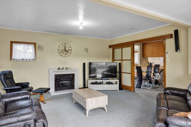 Photo of property in 130 Fairfield Road, Hawera, 4610