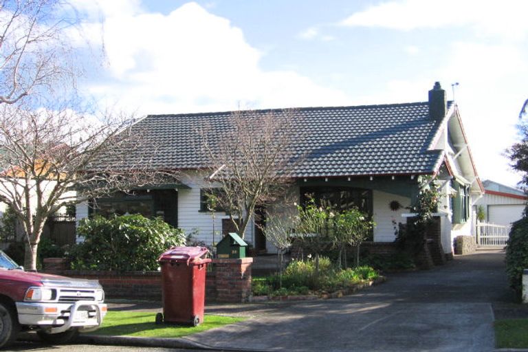 Photo of property in 20 Miro Street, Takaro, Palmerston North, 4410