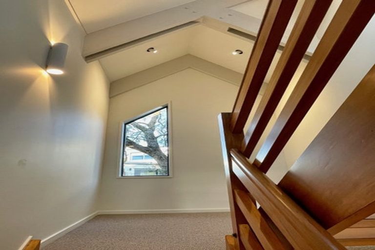 Photo of property in 136a Major Hornbrook Road, Mount Pleasant, Christchurch, 8081