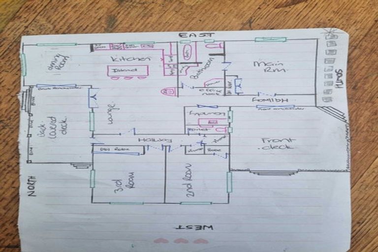 Photo of property in 473 Tararua Road, Levin, 5571