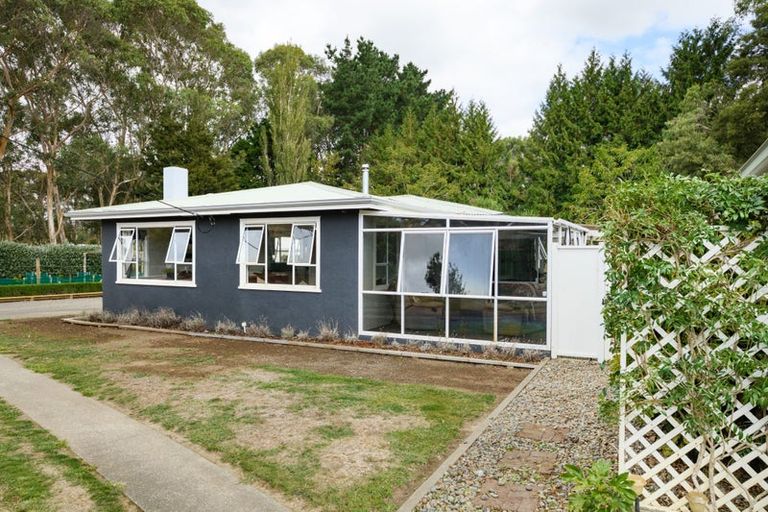 Photo of property in 1112 Rangiotu Road, Rangiotu, Palmerston North, 4477