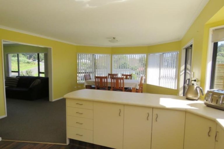 Photo of property in 6 Puketotara Street, Highlands Park, New Plymouth, 4312