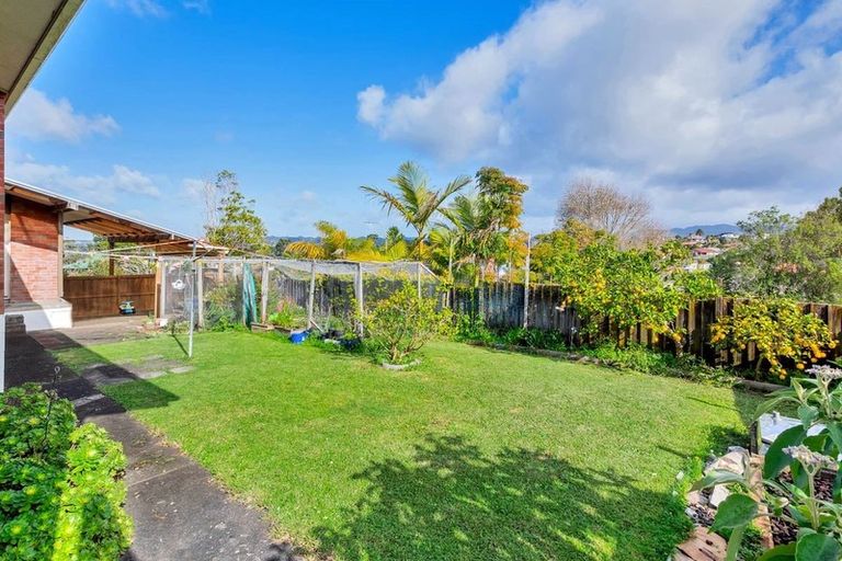Photo of property in 2 Tirohunga Drive, Henderson, Auckland, 0612