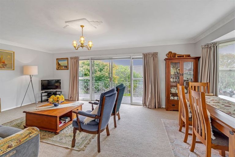 Photo of property in 57 Kent Lodge Avenue, Avonhead, Christchurch, 8042