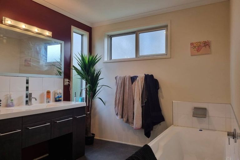 Photo of property in 7 Normanby Street, Fitzroy, New Plymouth, 4312