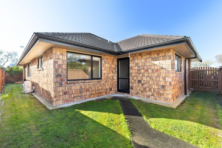 Photo of property in 215 Park Road, Hokowhitu, Palmerston North, 4410