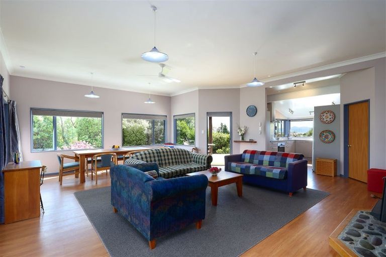 Photo of property in 335 Old Coach Road, Upper Moutere, 7173