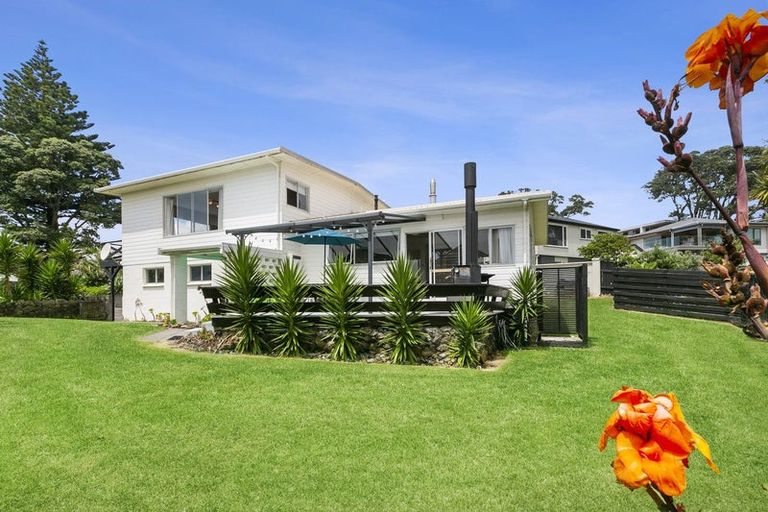 Photo of property in 4 Shearer Drive, Oakura, 4314