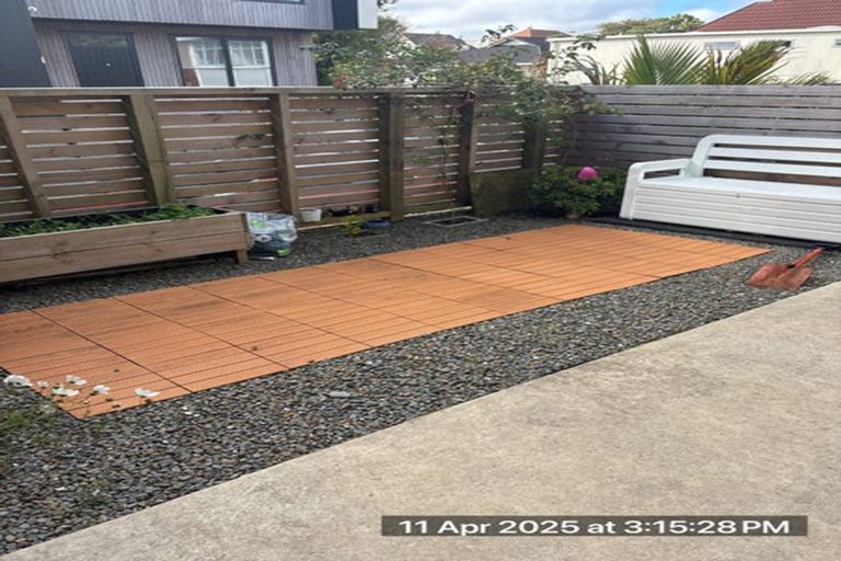 Photo of property in 2/210 Karori Road, Karori, Wellington, 6012