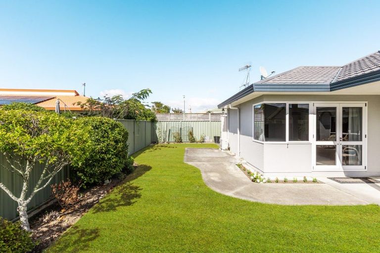 Photo of property in 3 Dules Walk, Taradale, Napier, 4112