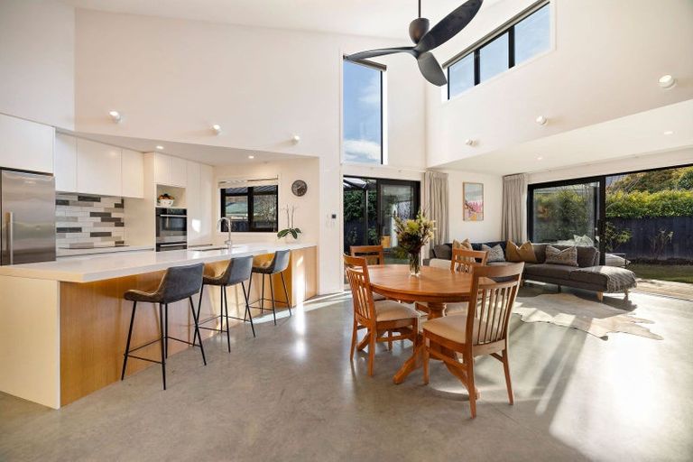 Photo of property in 20 Adamson Drive, Arrowtown, 9302