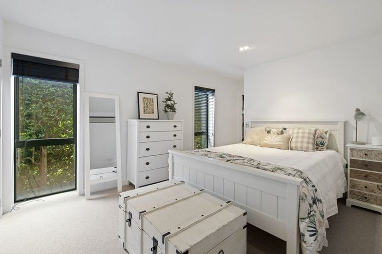 Photo of property in 24a Penning Road, Castor Bay, Auckland, 0620