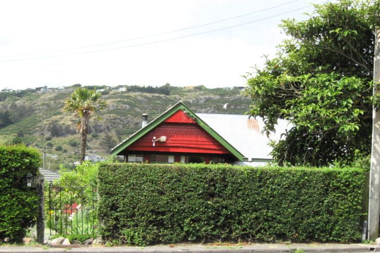 Photo of property in 72 Port Hills Road, Heathcote Valley, Christchurch, 8022