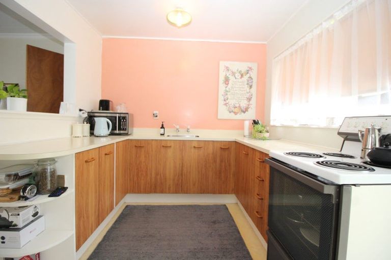 Photo of property in 28b Pollen Street, Woodville, 4920