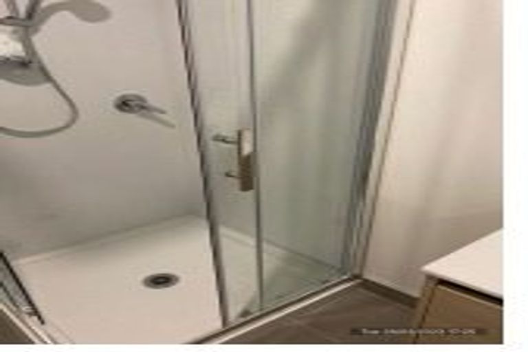 Photo of property in 18 Whai Hua Lane, Mangere Bridge, Auckland, 2022