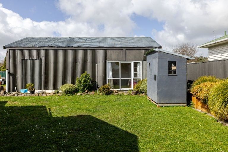 Photo of property in 1 Sedcole Street, Pahiatua, 4910