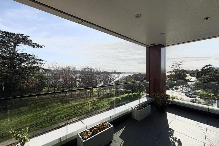 Photo of property in 305/28 Killarney Street, Takapuna, Auckland, 0622