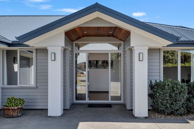 Photo of property in 21 Christie Place, Rolleston, 7614