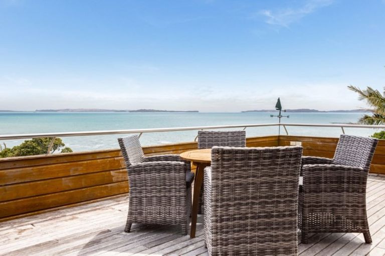 Photo of property in 5 Rangitoto View Road, Cockle Bay, Auckland, 2014