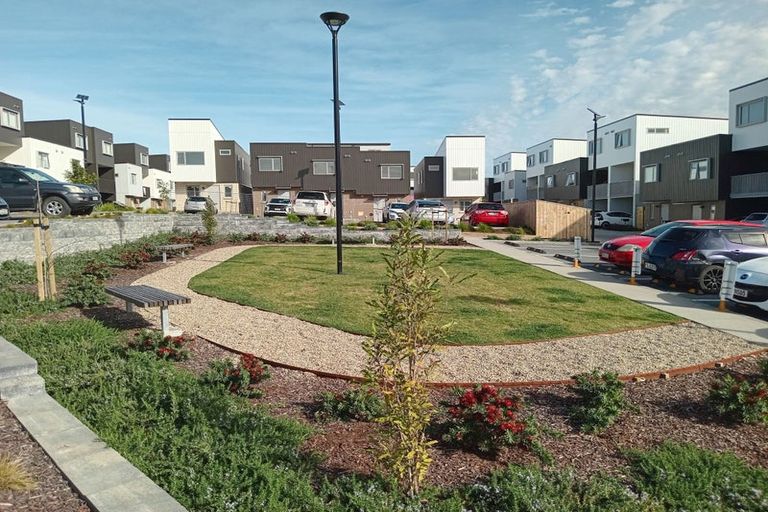 Photo of property in 17 Ngae Place, Mangere East, Auckland, 2024