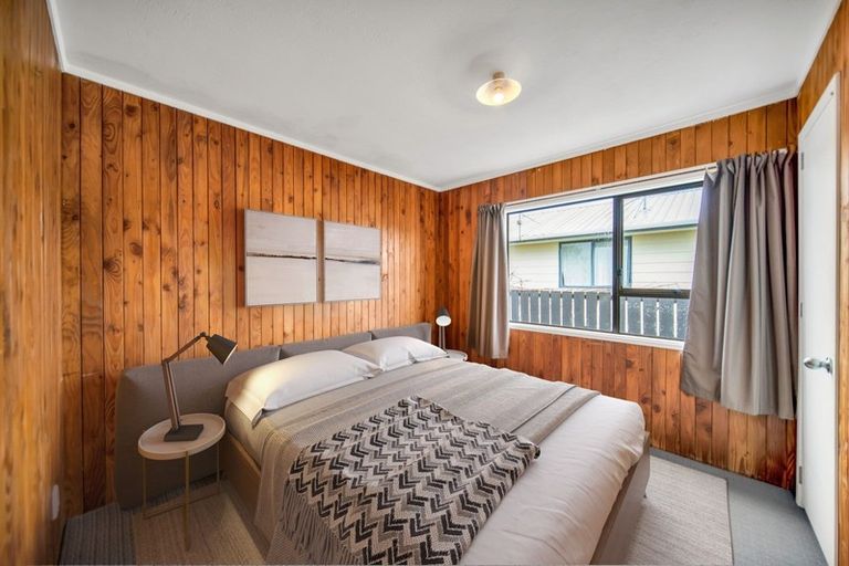 Photo of property in 45a Sutton Crescent, Papakura, 2110