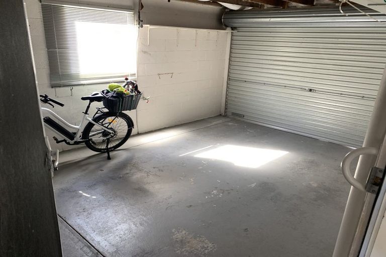 Photo of property in 35 Kitchener Road, Takapuna, Auckland, 0622