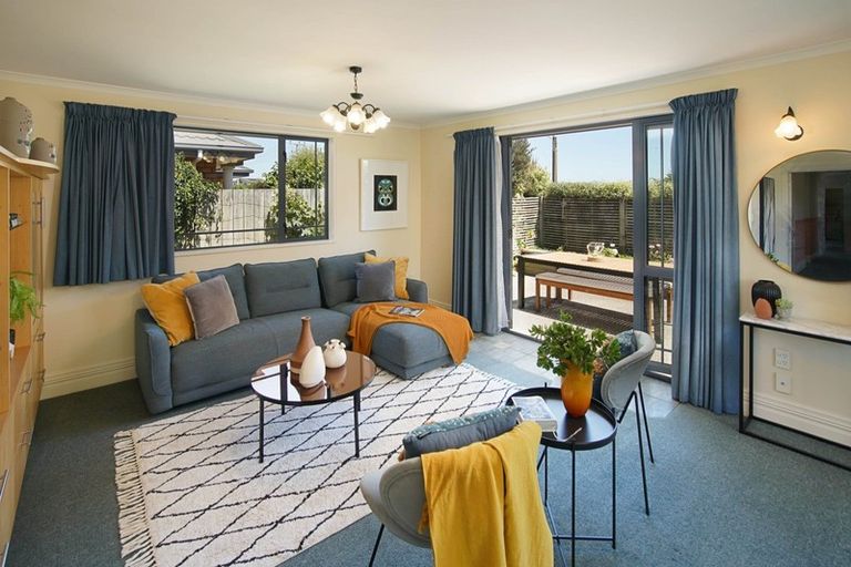 Photo of property in 2 Ashdonleigh Grove, Stoke, Nelson, 7011