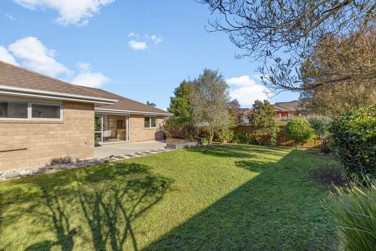 Photo of property in 12 Sylvester Crescent, Flagstaff, Hamilton, 3210