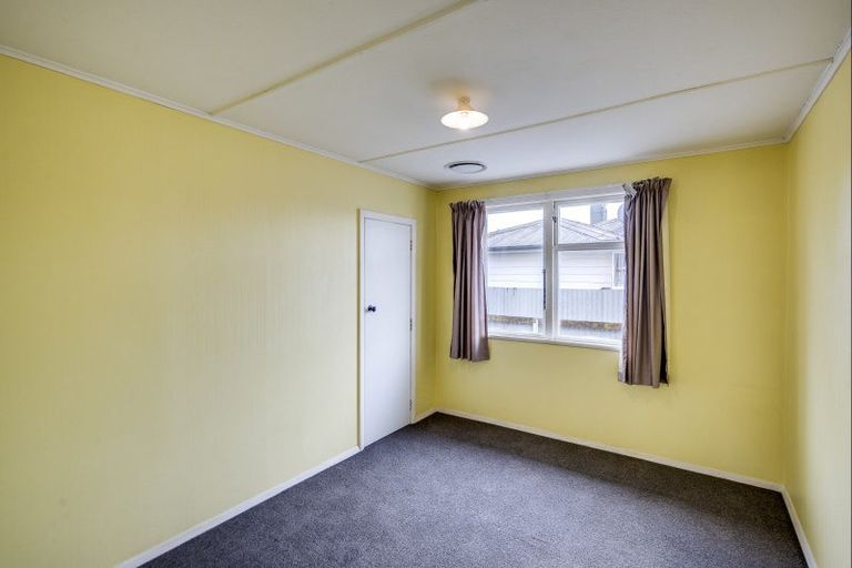 Photo of property in 20 Neal Crescent, Onekawa, Napier, 4110