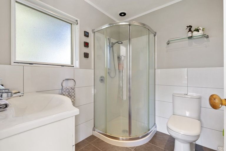 Photo of property in 27 Stella Drive, Clarks Beach, 2122