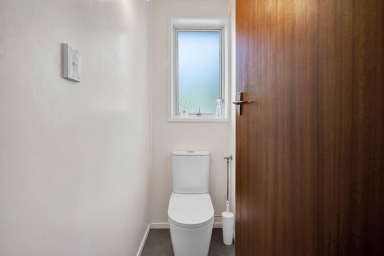 Photo of property in 4/1 Gilbert Street, New Plymouth, 4310