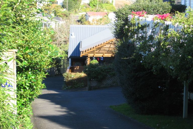 Photo of property in 2/10 Hythe Terrace, Mairangi Bay, Auckland, 0630