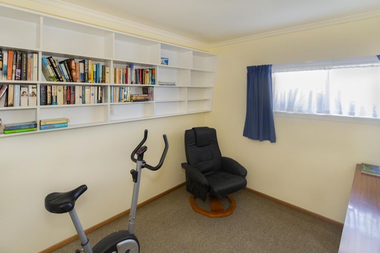 Photo of property in 18 Wharfe Street, South Hill, Oamaru, 9400