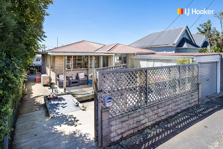 Photo of property in 38 Eastbourne Street, Caversham, Dunedin, 9012