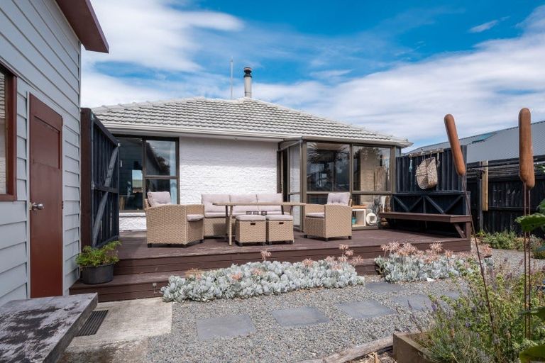 Photo of property in 132 Pacific Road, North New Brighton, Christchurch, 8083