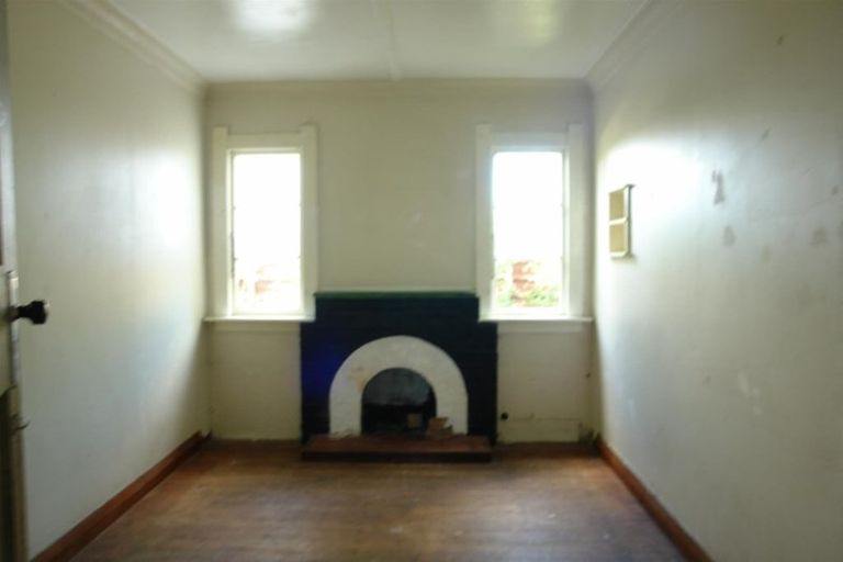 Photo of property in 191 Egmont Street, Patea, 4520