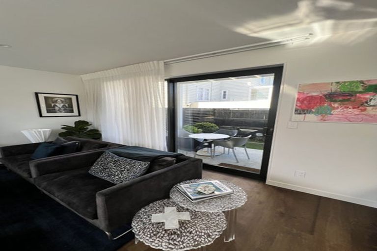 Photo of property in 1/50 Friend Street, Karori, Wellington, 6012