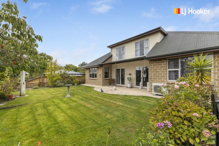 Photo of property in 43 Main Road, Fairfield, Dunedin, 9018