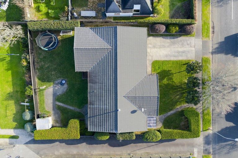 Photo of property in 4 Marnane Terrace, St Andrews, Hamilton, 3200