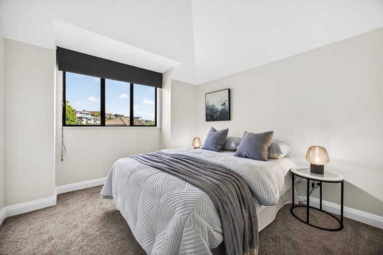 Photo of property in 44 William Bayes Place, Red Beach, 0932