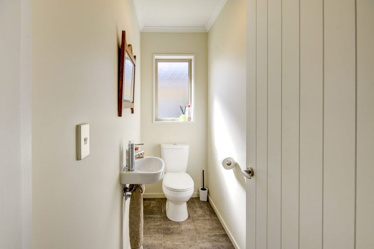 Photo of property in 3 Reeves Road, Rangiora, 7400