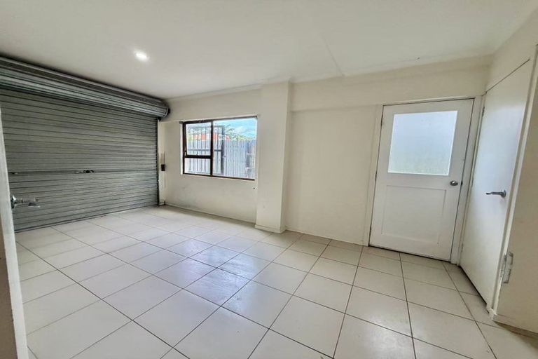 Photo of property in 121 Redoubt Road, Goodwood Heights, Auckland, 2105