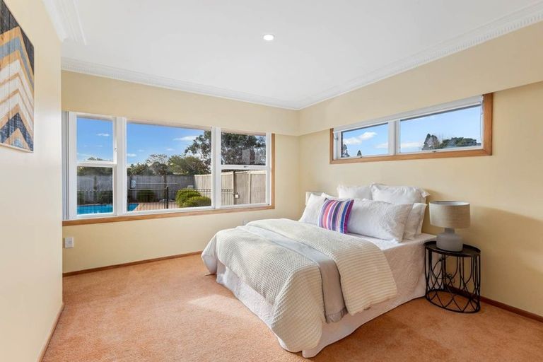 Photo of property in 17 Miles Avenue, Papatoetoe, Auckland, 2025