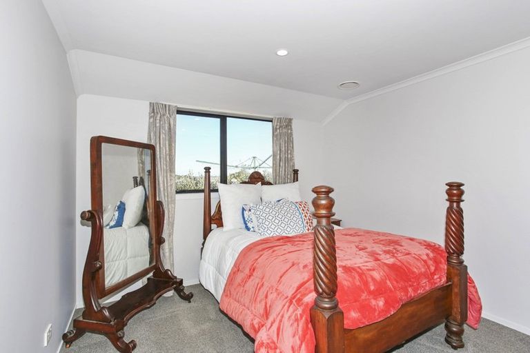 Photo of property in 9 Coach Road, Kingseat, Papakura, 2580