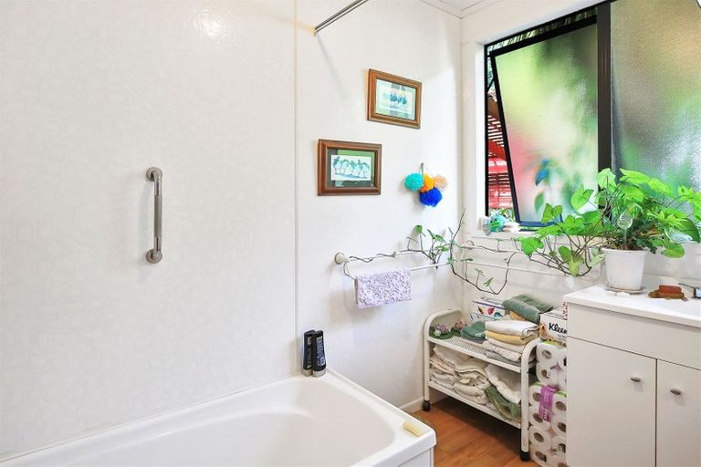 Photo of property in 440 Thames Coast Sh25 Road, Te Puru, Thames, 3575